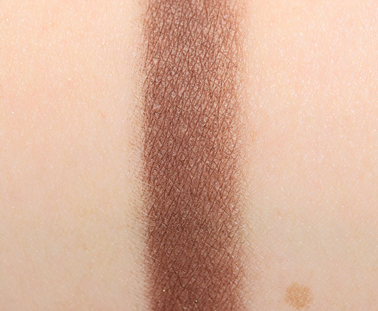 <p class="text-center">Wet 'n' Wild Rose in the Air #7 Color Icon Eyeshadow (2018)</p>