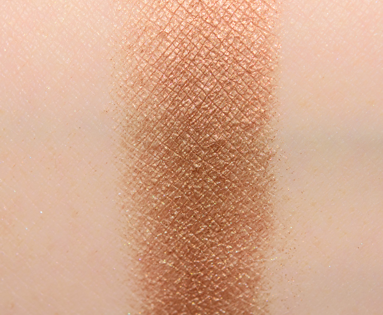 <p class="text-center">Wet 'n' Wild Walking on Eggshells #3 Color Icon Eyeshadow (2018)</p>