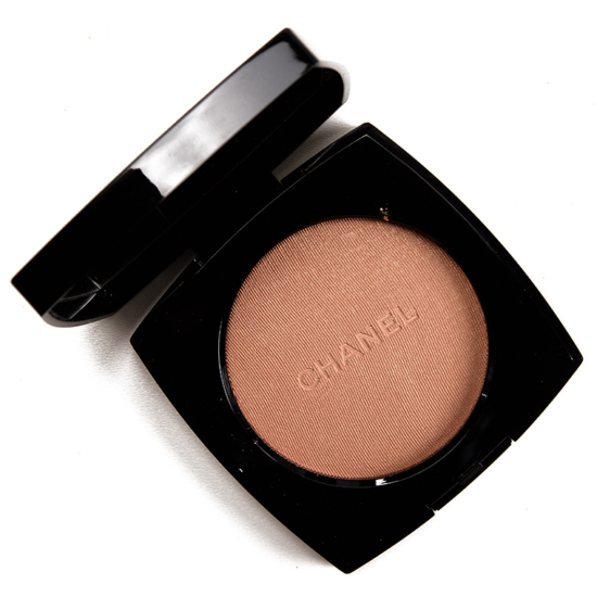 Chanel Warm Gold (20) Highlighting Powder