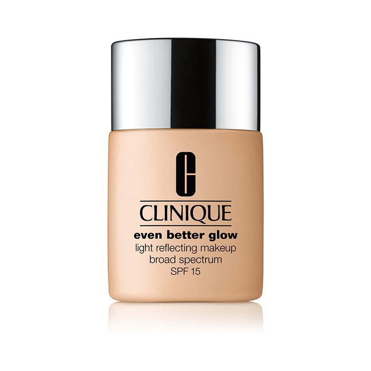 Clinique Ivory Even Better Glow Light Reflecting Makeup Broad Spectrum SPF 15