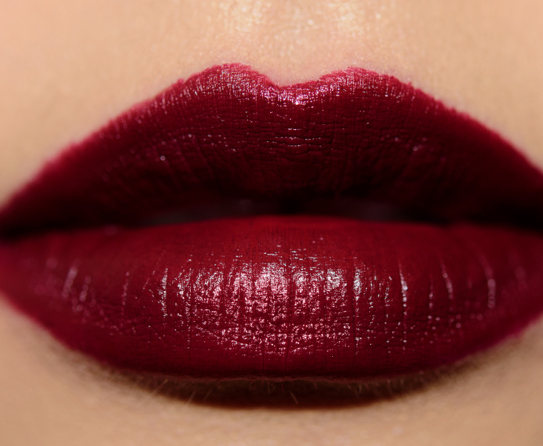 <p class="text-center">ColourPop Hello Stranger Lux Lipstick</p>