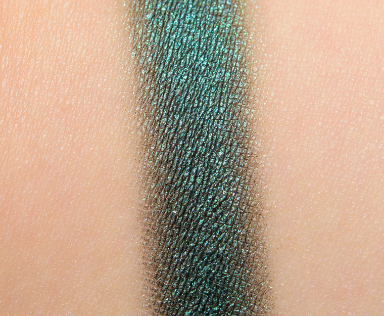 <p class="text-center">Coloured Raine Grandeur Eyeshadow</p>