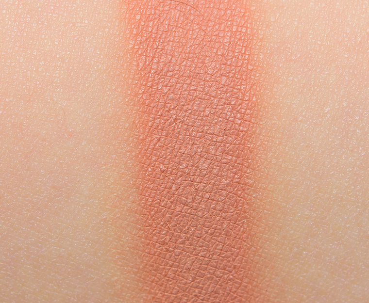 <p class="text-center">Coloured Raine Powder Room Eyeshadow</p>
