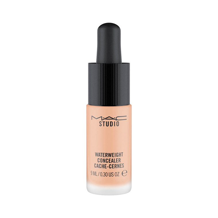 MAC NW20 Studio Waterweight Concealer Review & Swatches