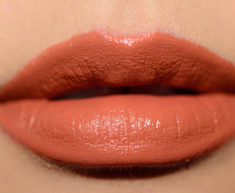 <p class="text-center">NARS Under Arrest Lip Cover</p>