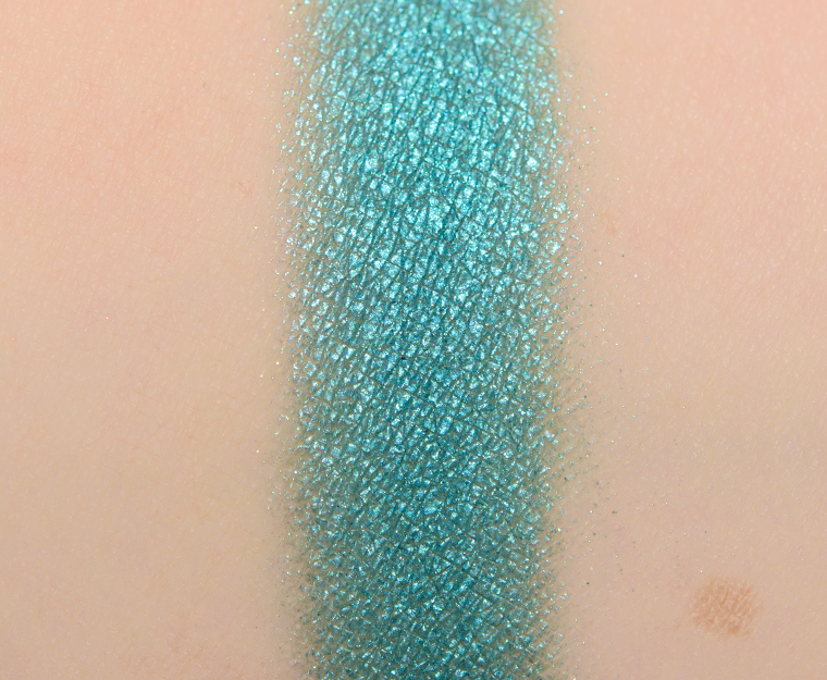 <p class="text-center">Smashbox All the Teals Photo Edit Eye Shadow</p>