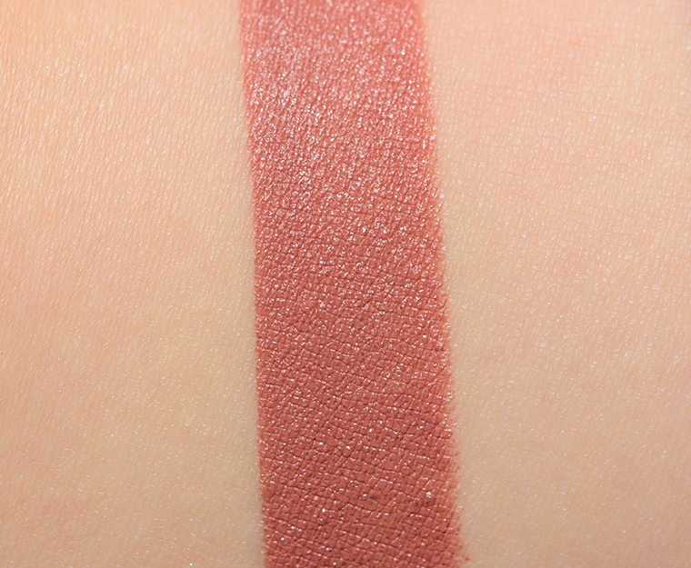 <p class="text-center">Urban Decay Bun Bun Vice Lipstick</p>