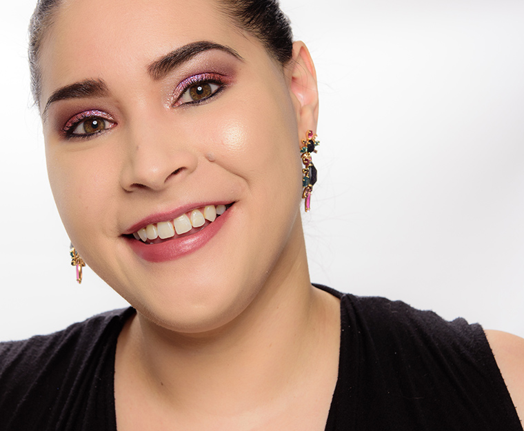 Anastasia Amrezy Highlighter