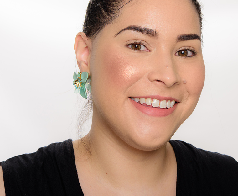 Artist Couture La Bronze Diamond Glow Powder Review & Swatches