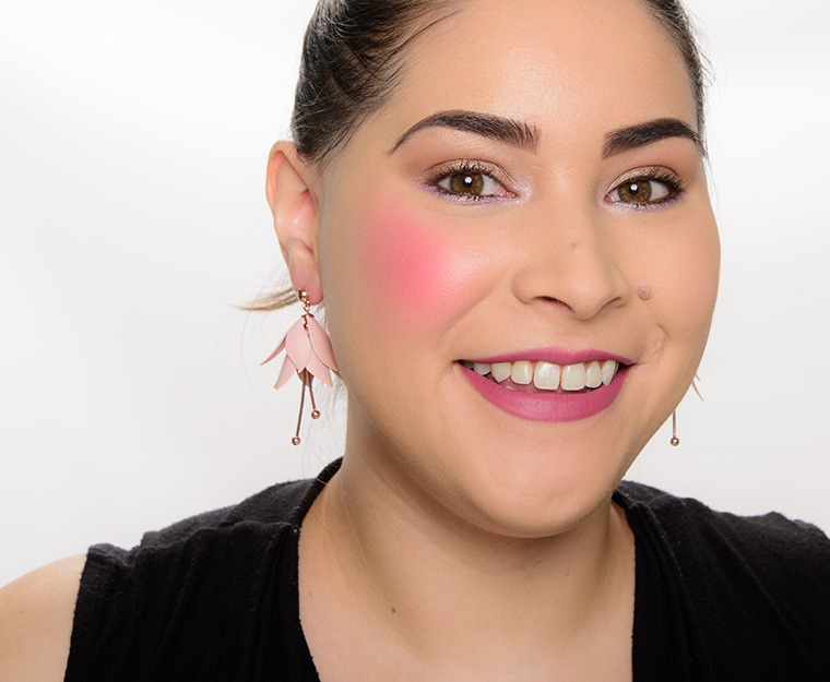 Jouer Kiss Me Blush Bouquet Blush