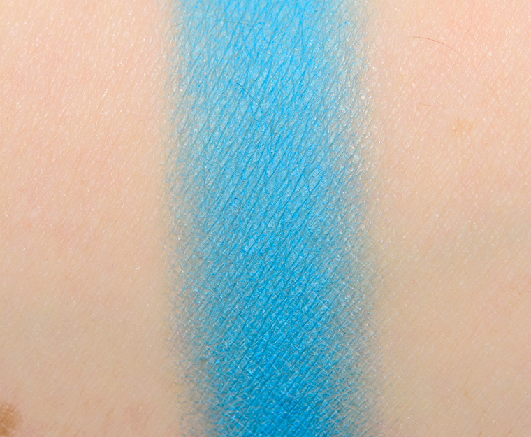 <p class="text-center">MAC Electric Eel Eyeshadow</p>