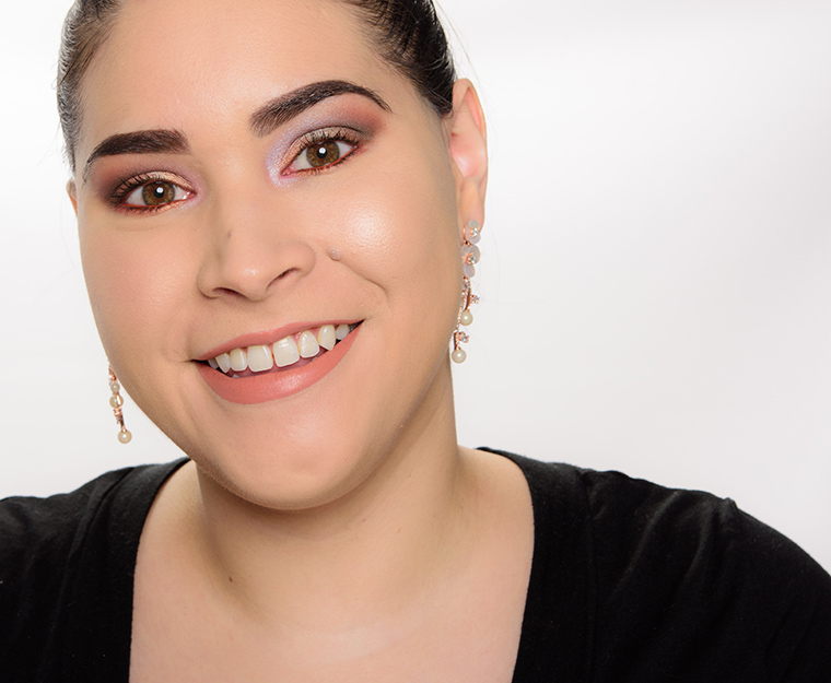 MAC Get It Glowin' Hyper Real Highlighter