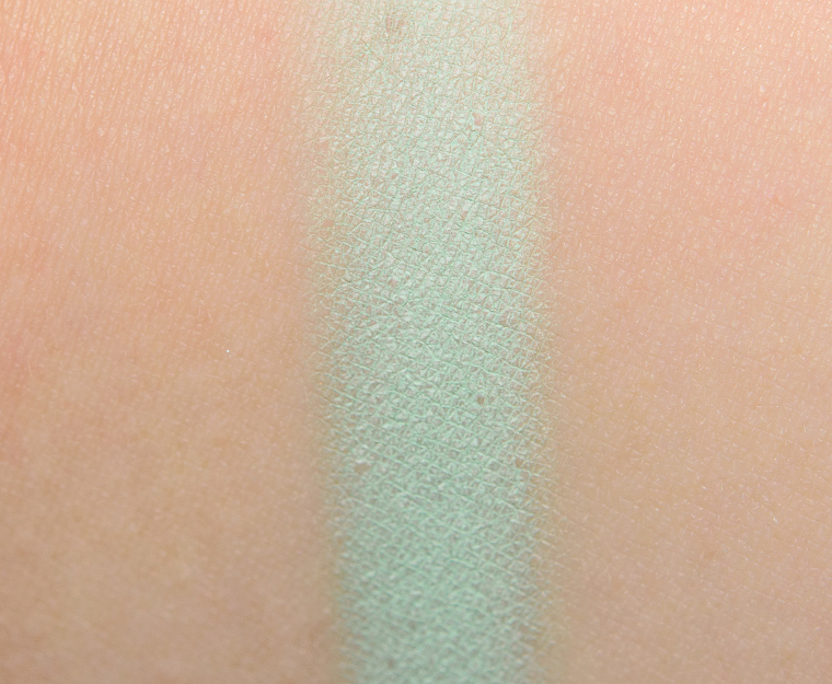 <p class="text-center">MAC Oldie but Goodie Eyeshadow</p>