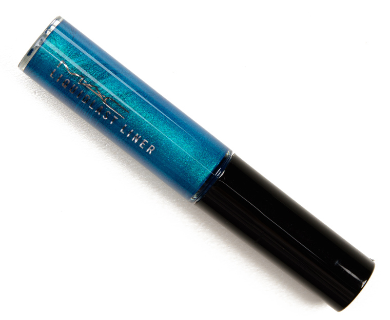 MAC Blue Me Over Liquidlast Liner