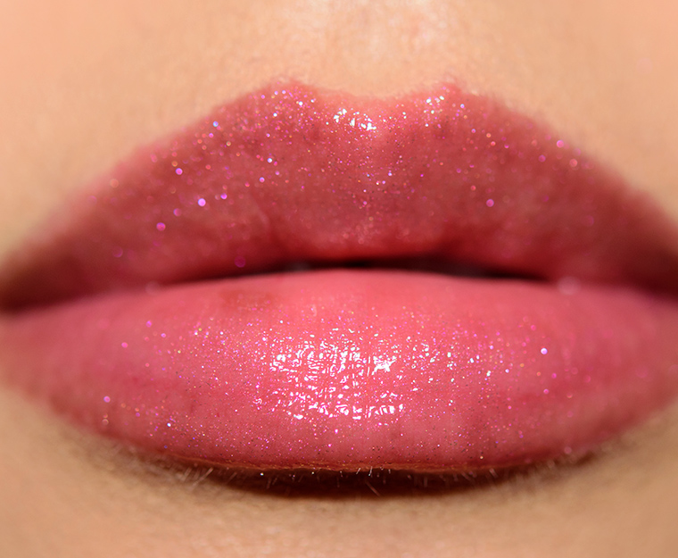 <p class="text-center">Urban Decay Fireball Hi-Fi Shine Ultra Cushion Lip Gloss</p>
