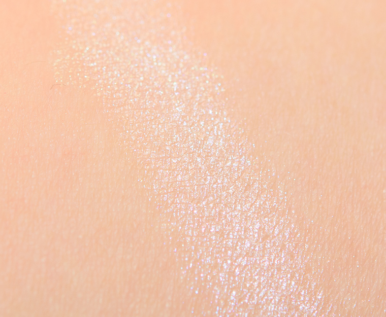 MAC Barely Dressed Mineralize Skinfinish