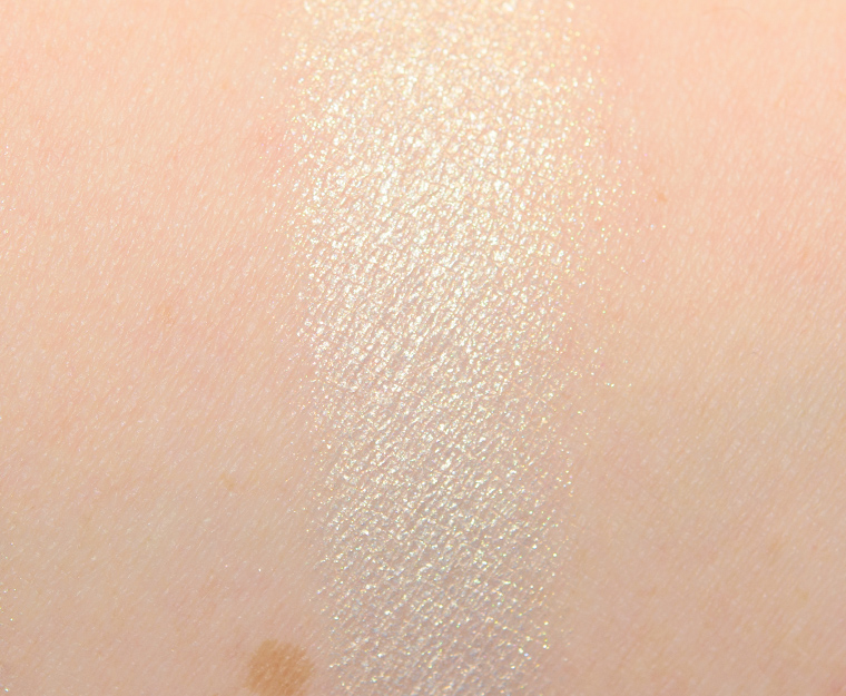 MAC Barely Dressed Mineralize Skinfinish