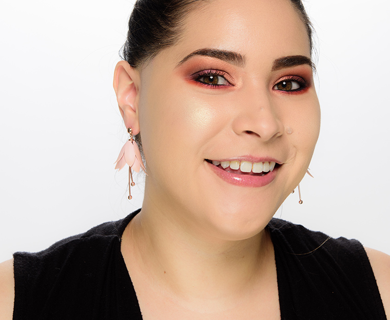 MAC Barely Dressed Mineralize Skinfinish