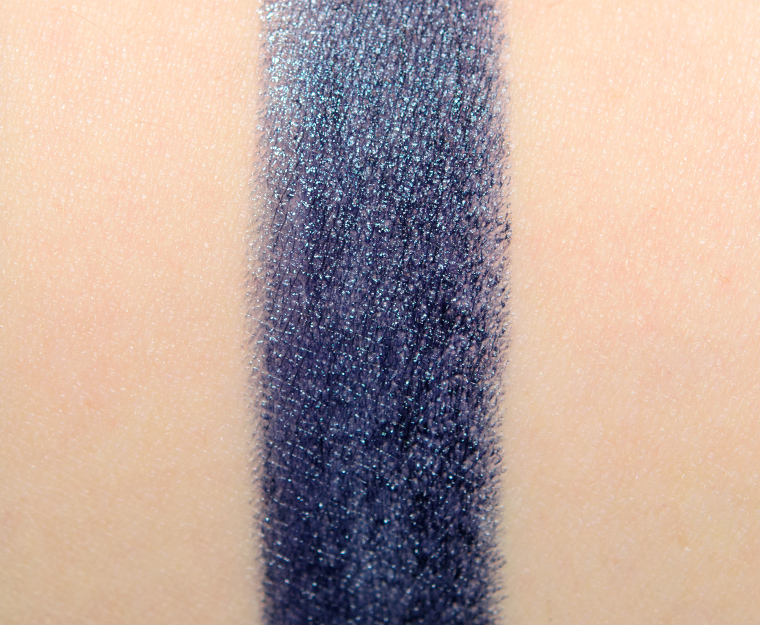 <p class="text-center">MAC Nico Kiss Nicopanda Lipstick</p>