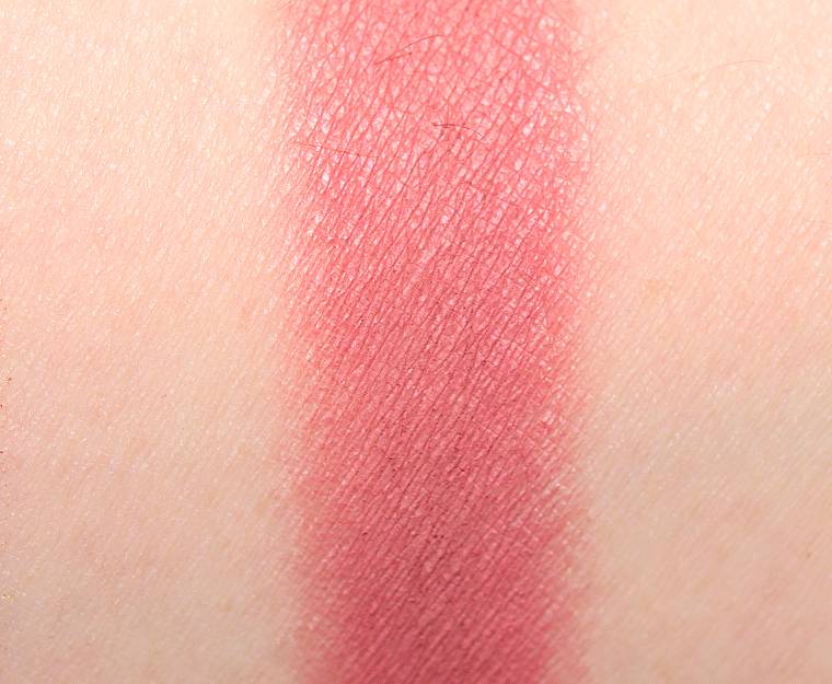 <p class="text-center">NARS Calypso Lip Powder</p>