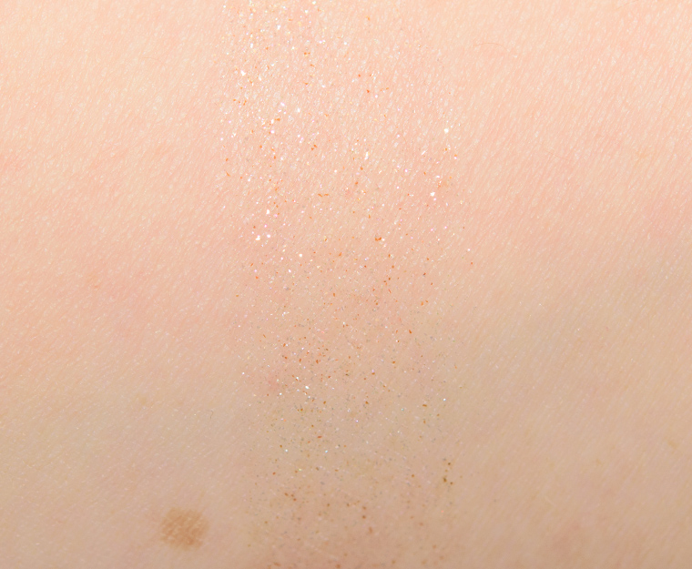 <p class="text-center">Smashbox Gold Glitz Petal Metal Shimmer Drops</p>