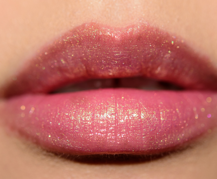 <p class="text-center">Fenty Beauty Vaycray Iridescent Lip Luminizer</p>