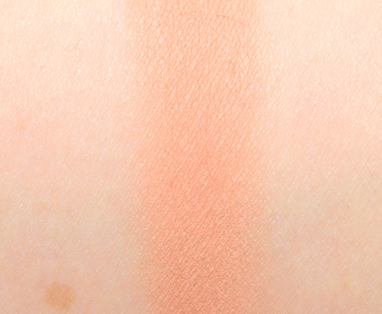 Huda Beauty Coral #5 Eyeshadow