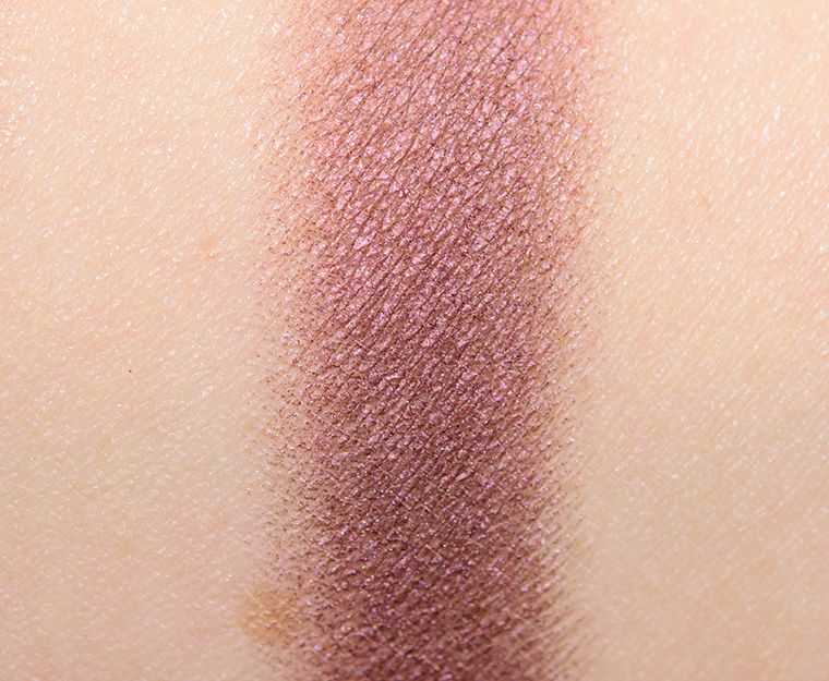 <p class="text-center">MAC Slow as You Glow Eyeshadow</p>