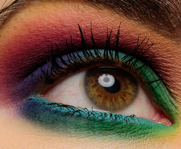 Makeup Geek Power Pigments on Lower Lash Line (No Primer)