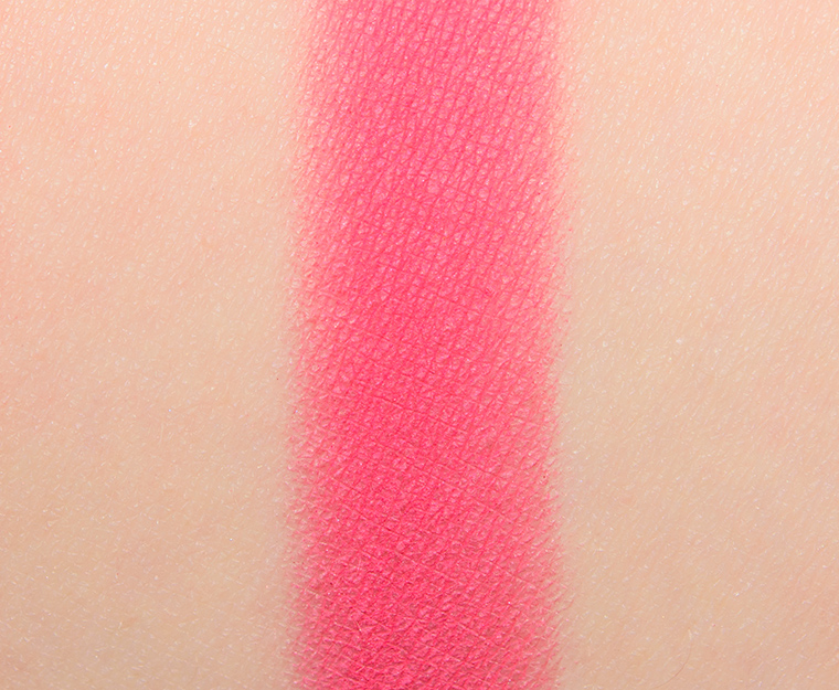 <p class="text-center">Makeup Geek Unleashed Power Pigment</p>