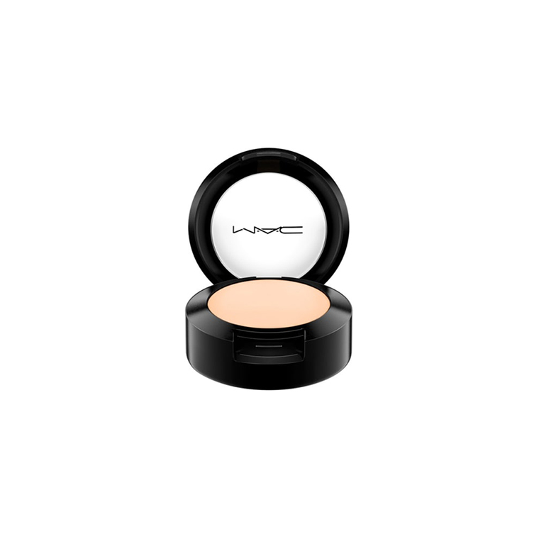 MAC NC15 Studio Finish SPF 35