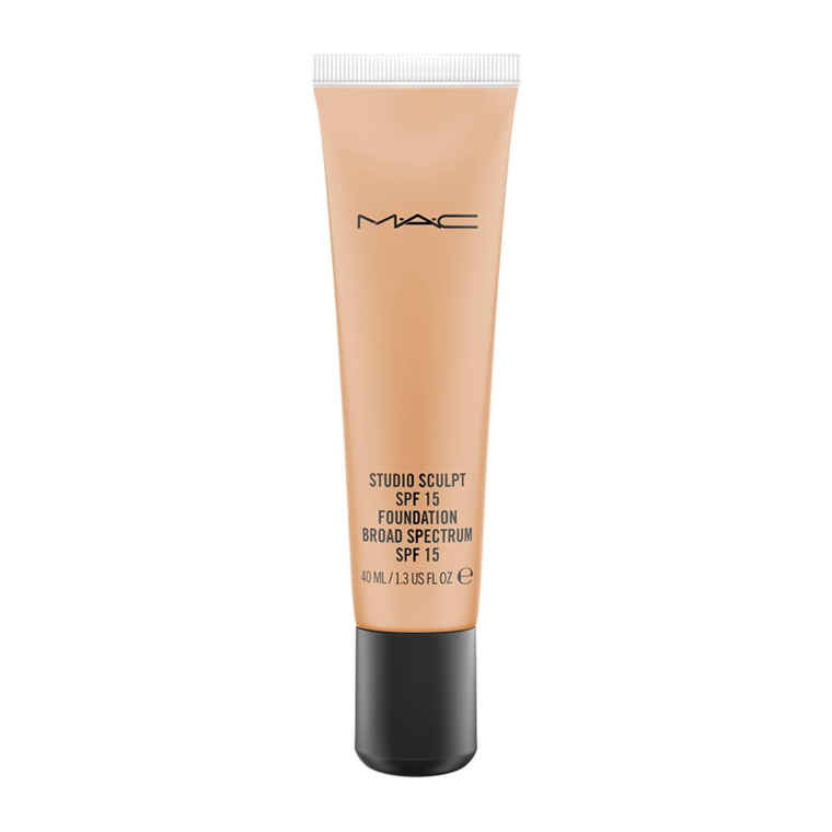 MAC NC44 Studio Sculpt SPF 15 Liquid Foundation