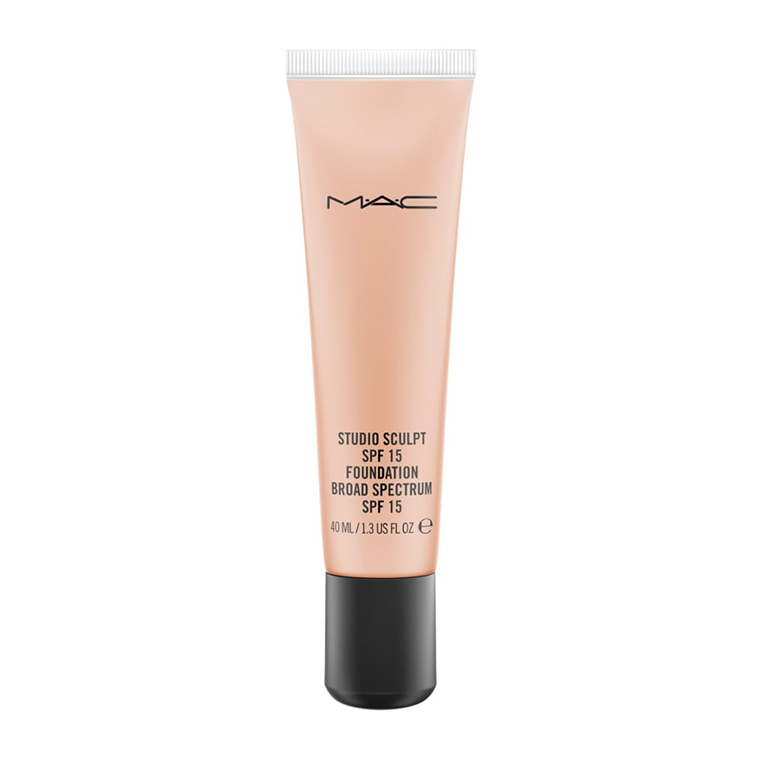 MAC NW30 Studio Sculpt SPF 15 Liquid Foundation