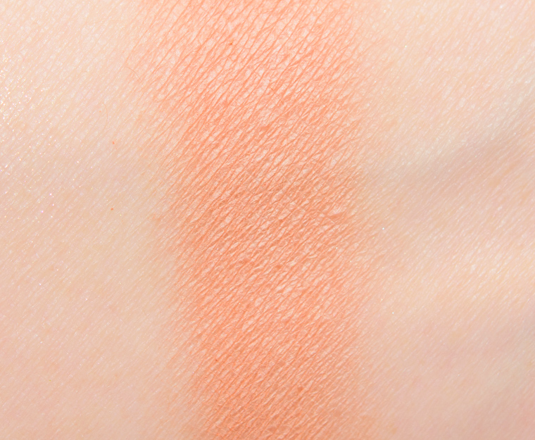 MAC Sandy Crotch Eyeshadow