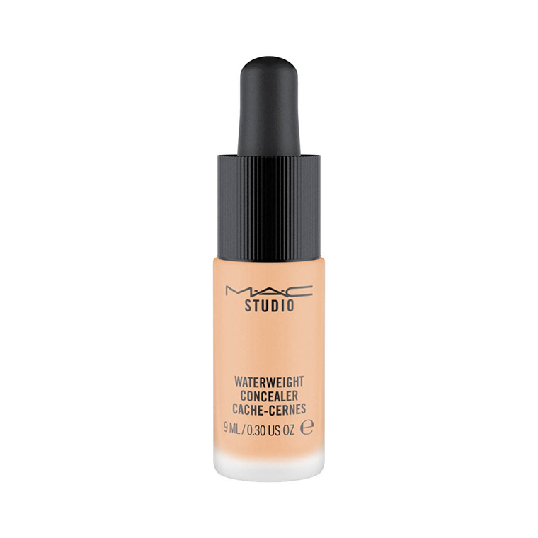 MAC NC30 Studio Waterweight Concealer