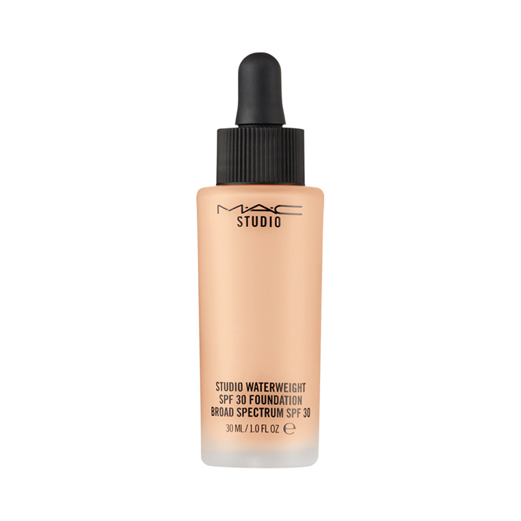 MAC NW15 Studio Waterweight SPF 30 Foundation