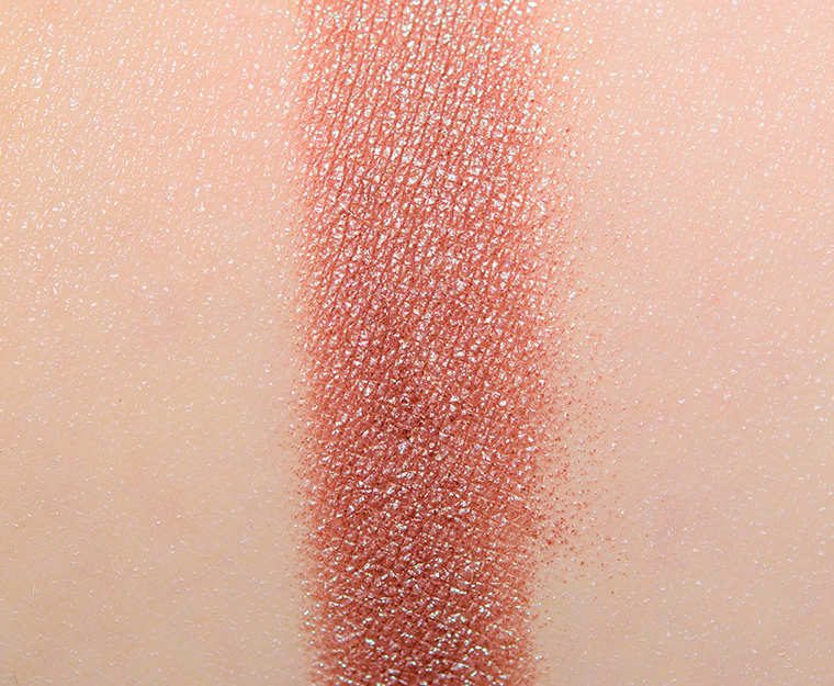 <p class="text-center">NABLA Cosmetics Absinthe Just Pearl Eyeshadow</p>