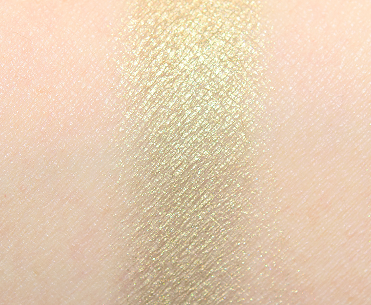 <p class="text-center">NABLA Cosmetics Aurum Just Pearl Eyeshadow</p>