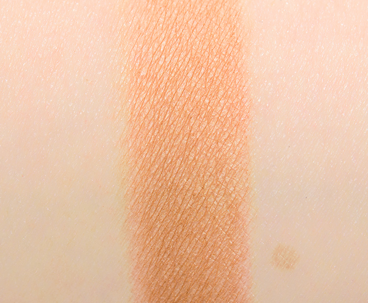 <p class="text-center">NABLA Cosmetics Caramel Soft Matte Eyeshadow</p>