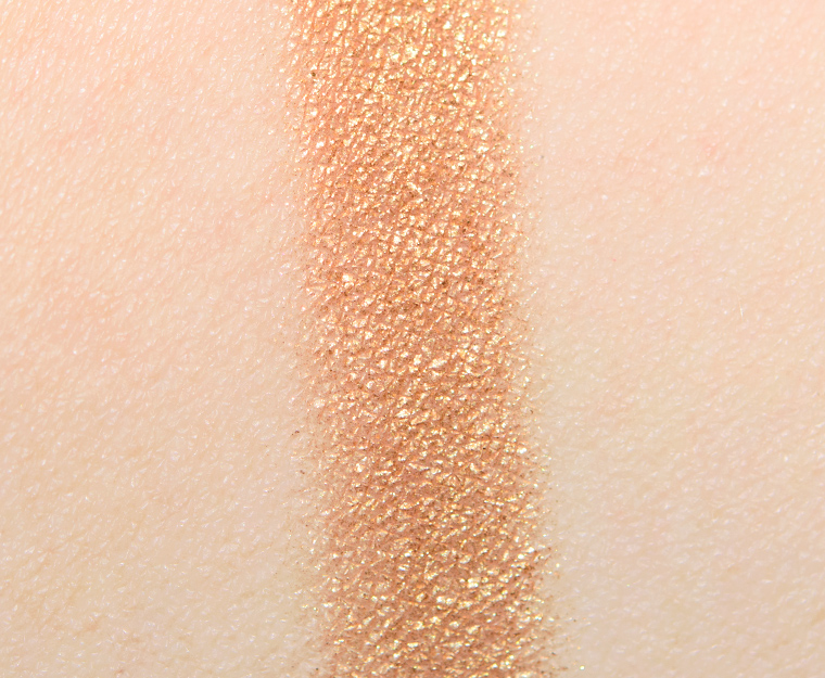 <p class="text-center">NABLA Cosmetics Cleo Just Pearl Eyeshadow</p>