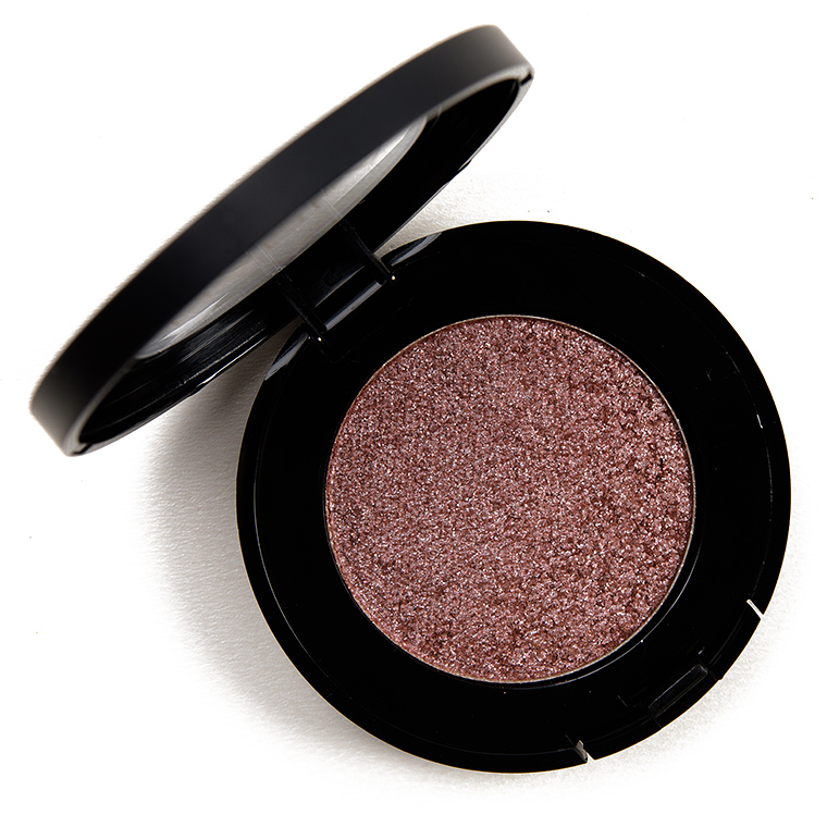 <p class="text-center">NABLA Cosmetics Glasswork Top Coat Wet & Dry Eyeshadow</p>