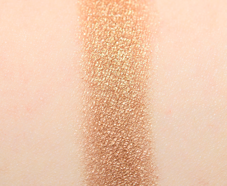 <p class="text-center">NABLA Cosmetics Glitz Just Pearl Eyeshadow</p>