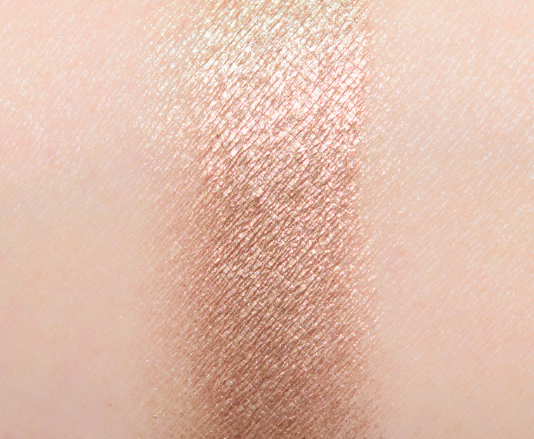 <p class="text-center">NABLA Cosmetics Sandy Just Pearl Eyeshadow</p>