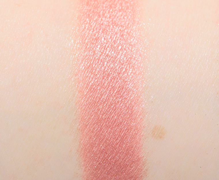 <p class="text-center">NABLA Cosmetics Snowberry Satin Eyeshadow</p>