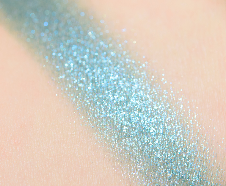 NABLA Cosmetics Virgin Island Top Coat Wet & Dry Eyeshadow