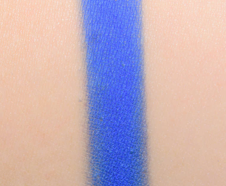 <p class="text-center">Coloured Raine Neo Blue Vivid Pigment</p>