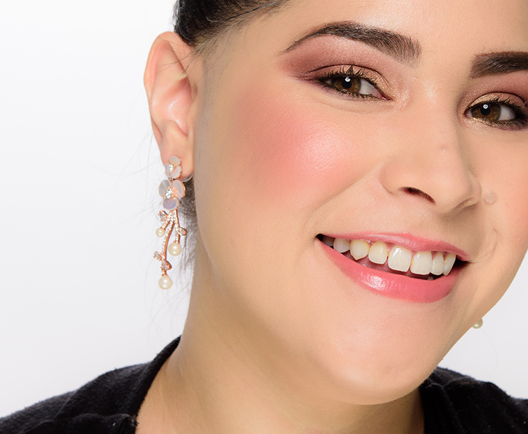 Hourglass Luminous Flush Ambient Lighting Blush