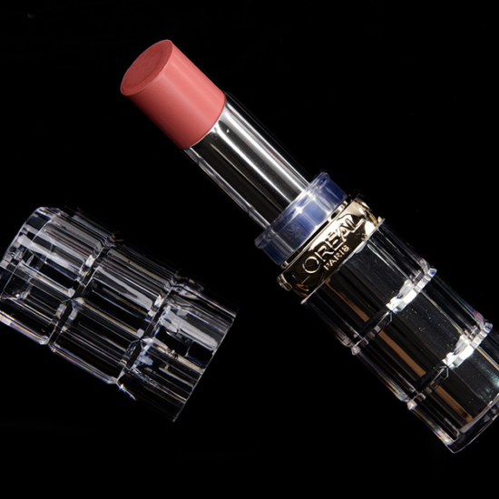 L'Oreal Shining Peach Colour Riche Shine Lipstick
