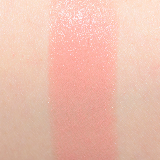 L'Oreal Shining Peach Colour Riche Shine Lipstick