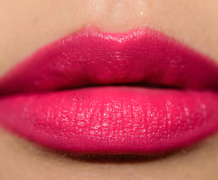 <p class="text-center">Dior Ultra Atomic (660) Rouge Dior Ultra Rouge Lipstick</p>